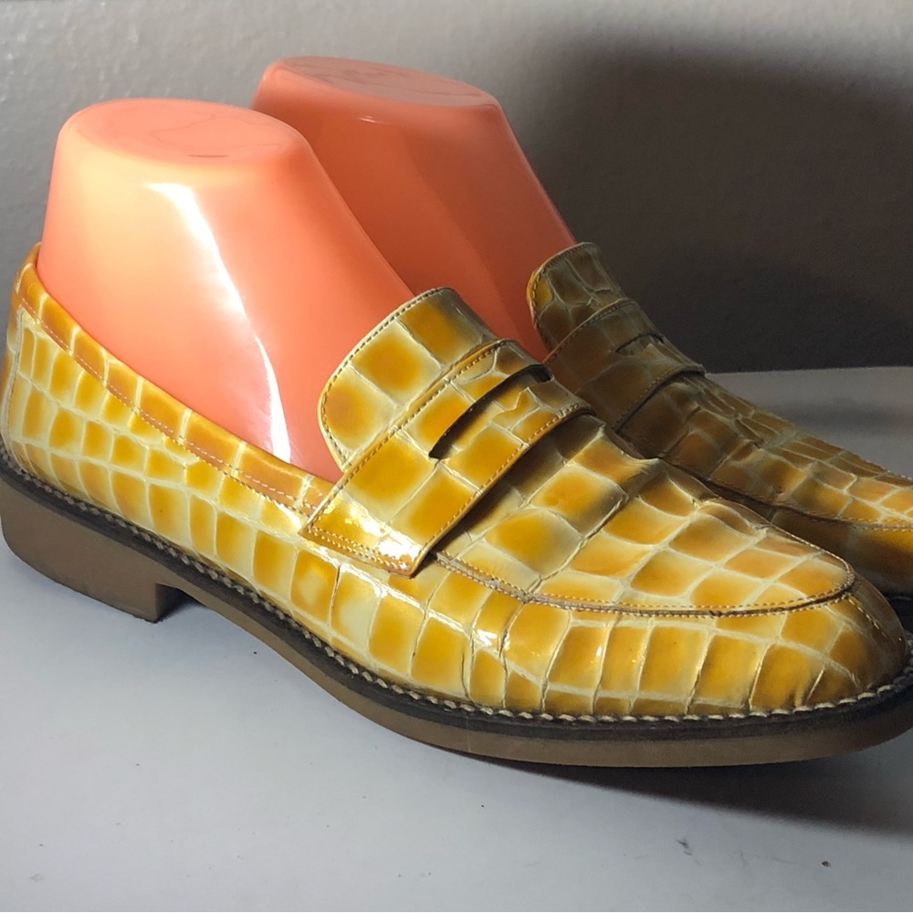 Bandolino Women's Yellow Faux alligator loafers dress shoes slip on Shoes Sz 8M